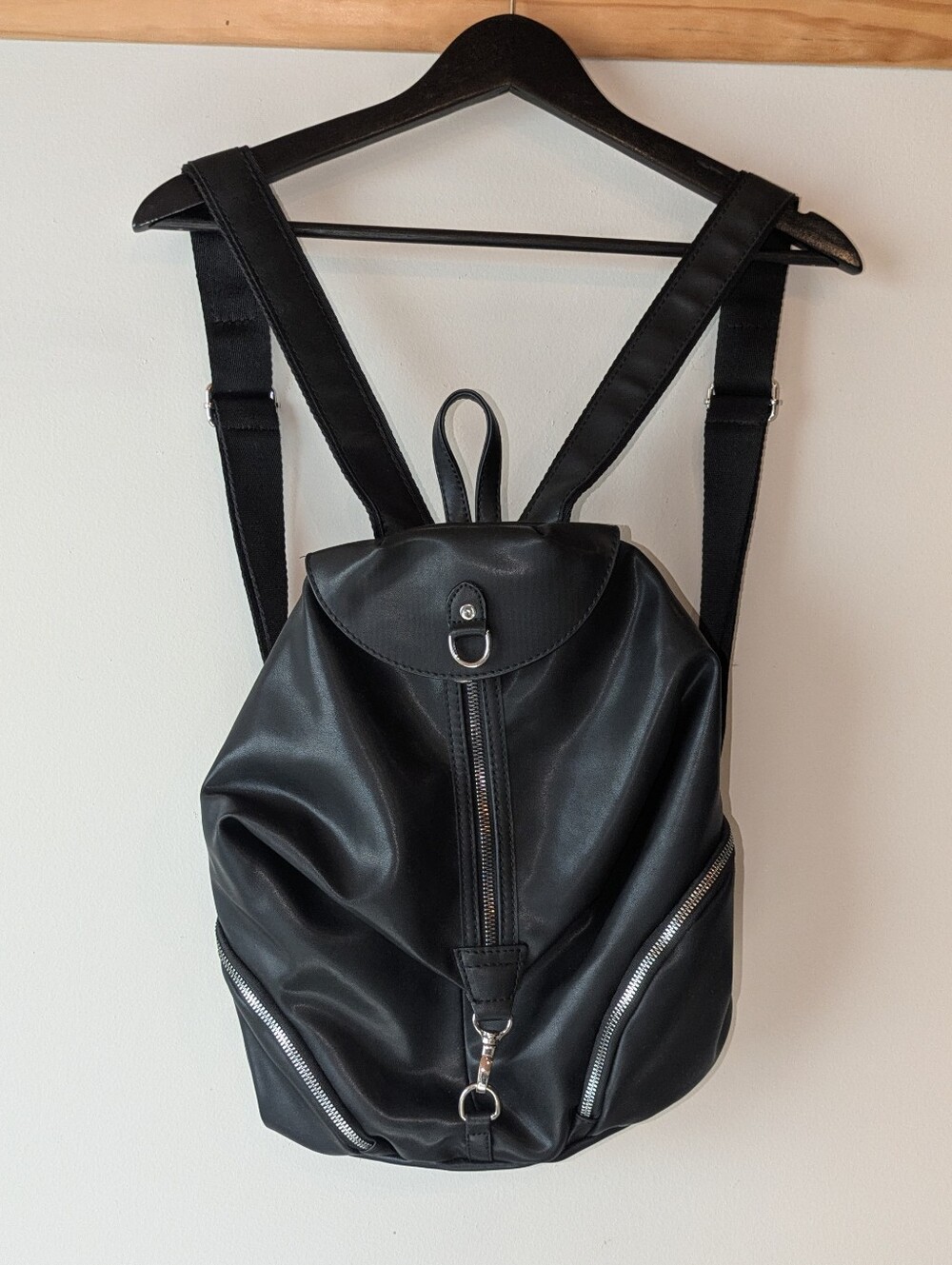 Foxblood Abyss Convertible Backpack